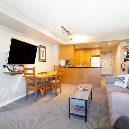 Whistler Village Centre By Latour Hotels And Resorts Ngoại thất bức ảnh