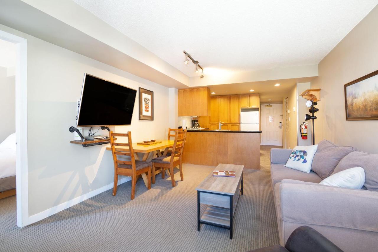 Whistler Village Centre By Latour Hotels And Resorts Ngoại thất bức ảnh